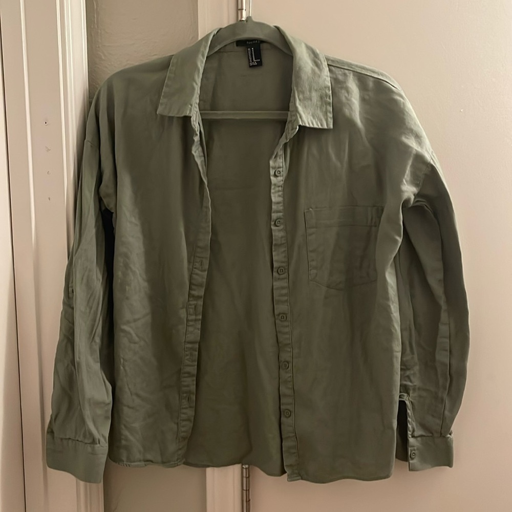 FOREVER 21 button down collared shirt